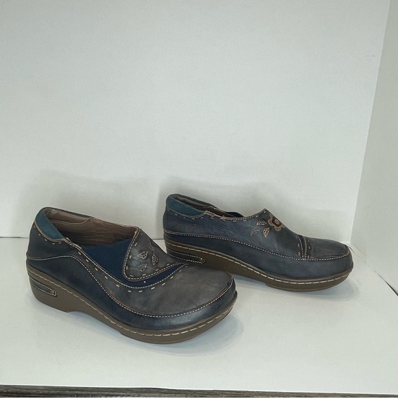 L'ATISTE Women's Navy Blue Leather Shoes size EU 38. US 7.5/8. See condition. - Picture 3 of 13